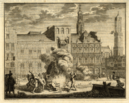 32358 Afbeelding van het verbranden van katholieke beelden en kerkmeubilair op de Stadhuisbrug te Utrecht na het ...